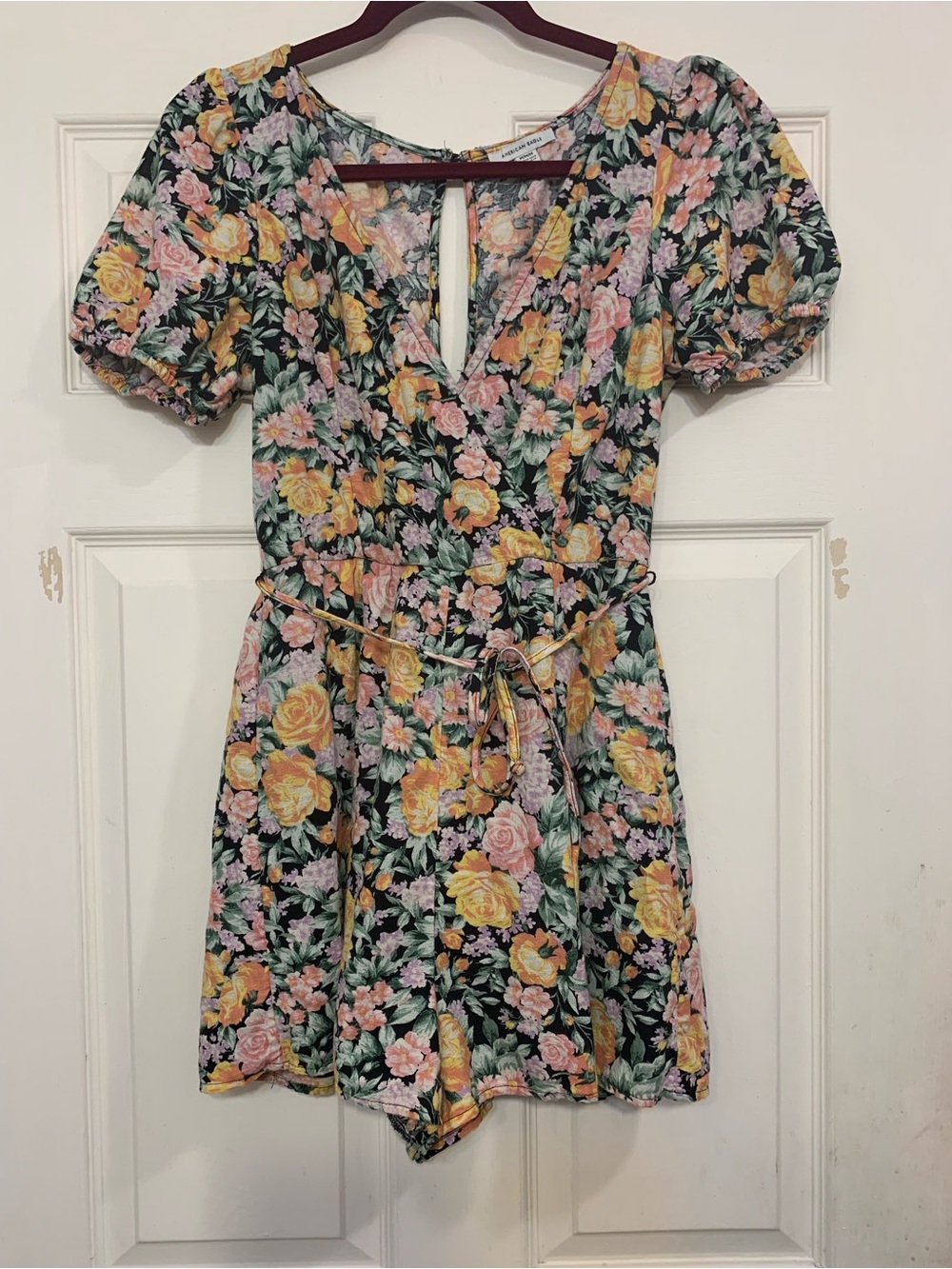 American Eagle Floral Medium Romper Shorts. 3541